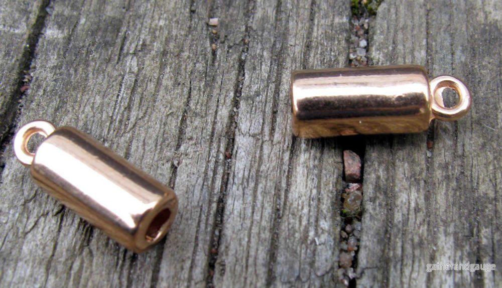 Ändfäste roséguldfärgad – Rak stilren 3,2mm hål, 2-pack Ändfäste roséguldfärgad – Rak stilren 3,2mm hål, 2-pack