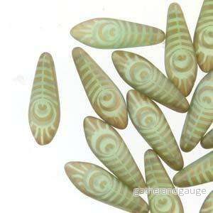 Dagger - Turquoise Opal Matte Laser Eye 5x16mm, 1 sträng