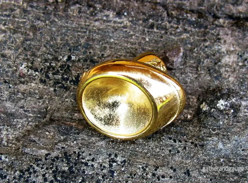 Guldfärgat Lås - Runda Band och Rivoli 12mm 1 Styck