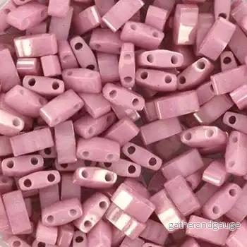 Miyuki Half Tila – Opaque Ant Rose Luster 5×2,5mm, 5 gram Miyuki Half Tila – Opaque Ant Rose Luster 5×2,5mm, 5 gram
