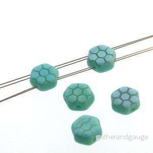 Honeycomb - Turquois Green Laser Core Matt AB 6mm, 1 Sträng - Bild 2