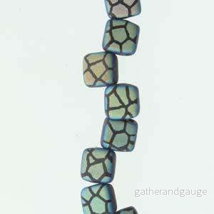 CzechMates Tile Beads - Jet Laser AB Cracked Matte, 1 sträng - Bild 2