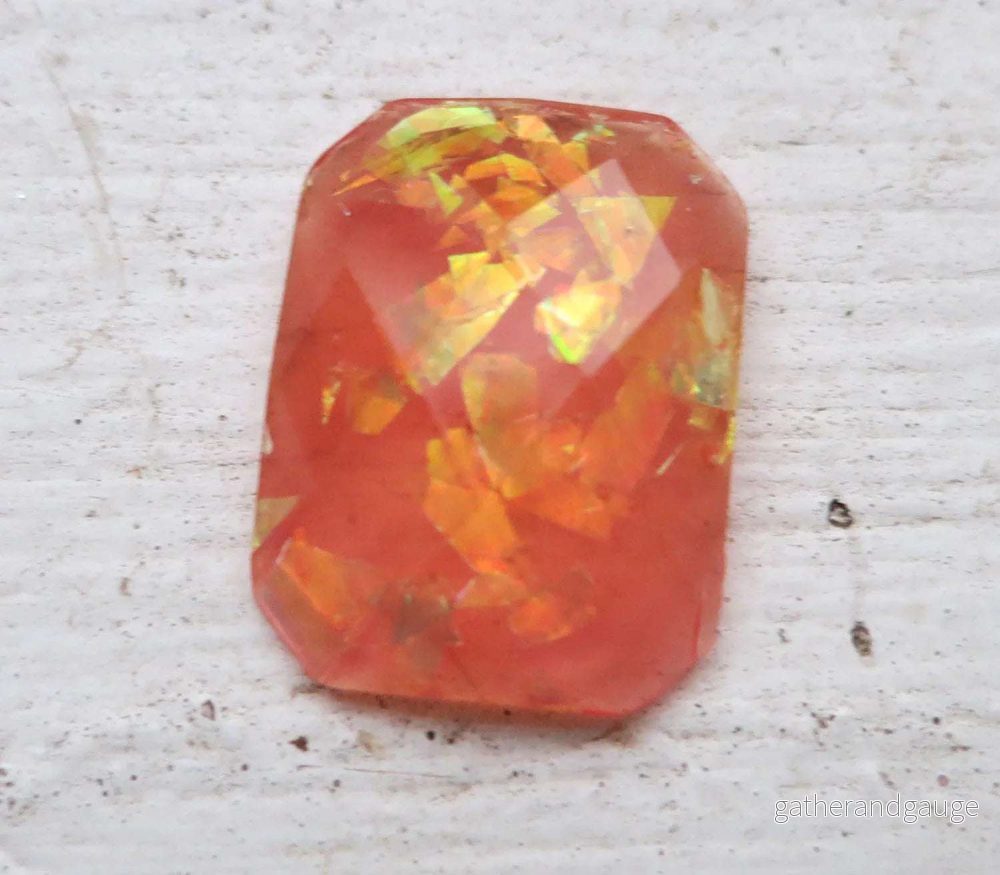 Cabochon av Resin – Facetterad Rektangulär Orange 20x15mm 1 styck Cabochon av Resin – Facetterad Rektangulär Orange 20x15mm 1 styck