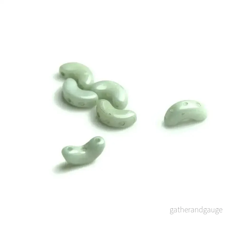 Arcos® par Puca® – Opaque Light Green Ceramic Look, 10 gram Arcos® par Puca® – Opaque Light Green Ceramic Look, 10 gram