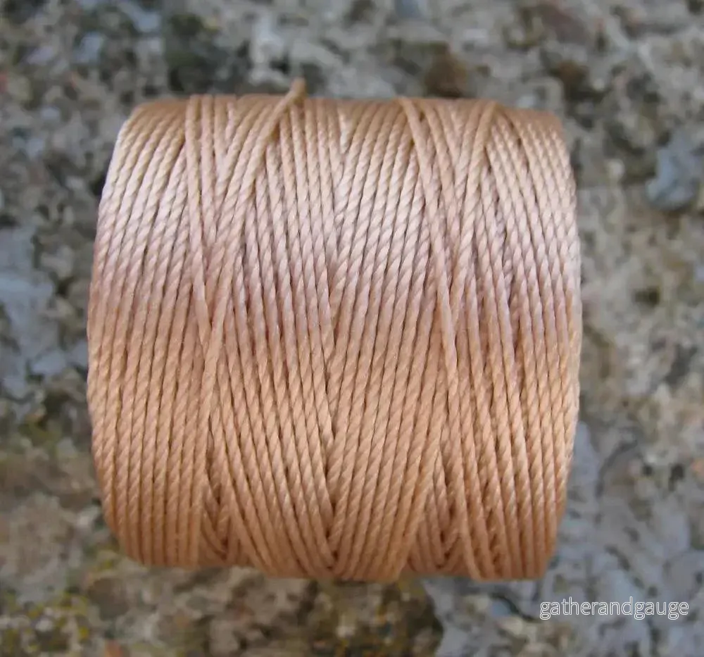 S- Lon Bead Cord – Light Copper (Ginger) 1 Rulle S- Lon Bead Cord – Light Copper (Ginger) 1 Rulle