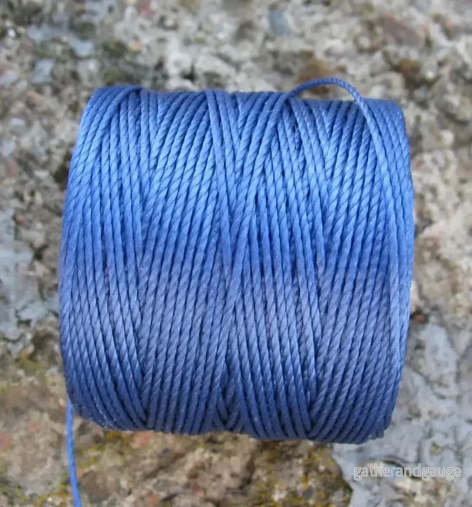 S-Lon Bead Cord – Periwinkle, 1 Rulle S-Lon Bead Cord – Periwinkle, 1 Rulle
