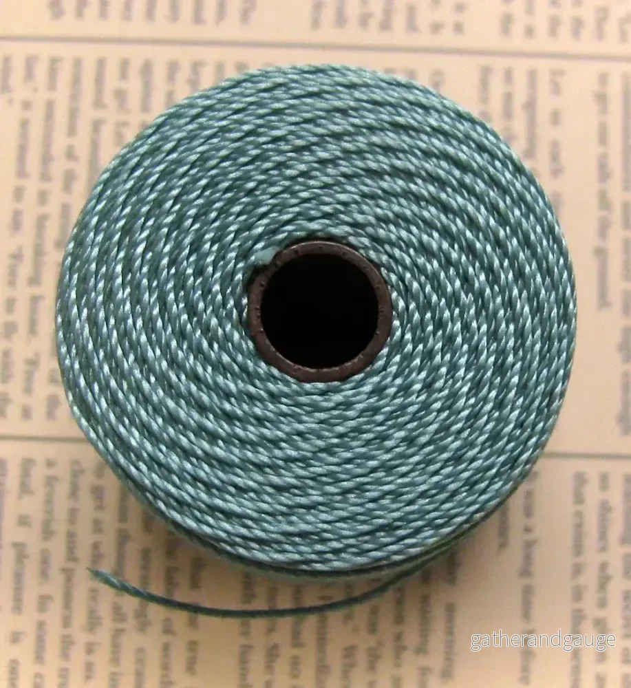 S- Lon Bead Cord – Vintage Jade, 1 Rulle