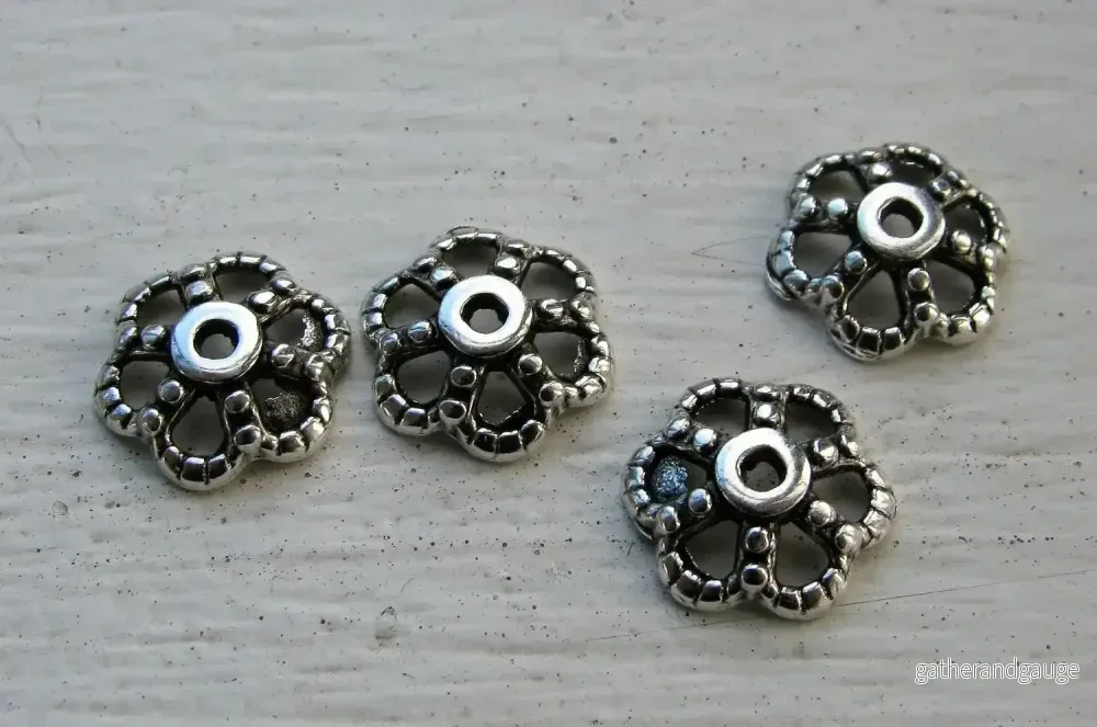 Pärlhattar Silverfärgade - Rund Blomma 12mm, 4-pack - Bild 2