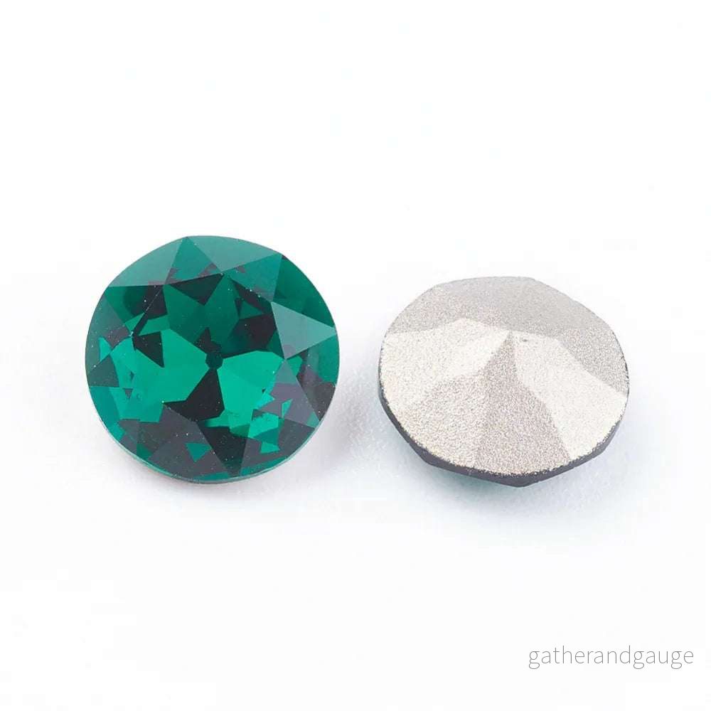 Kinesisk Strass - Round stone Emerald 8mm 1 styck