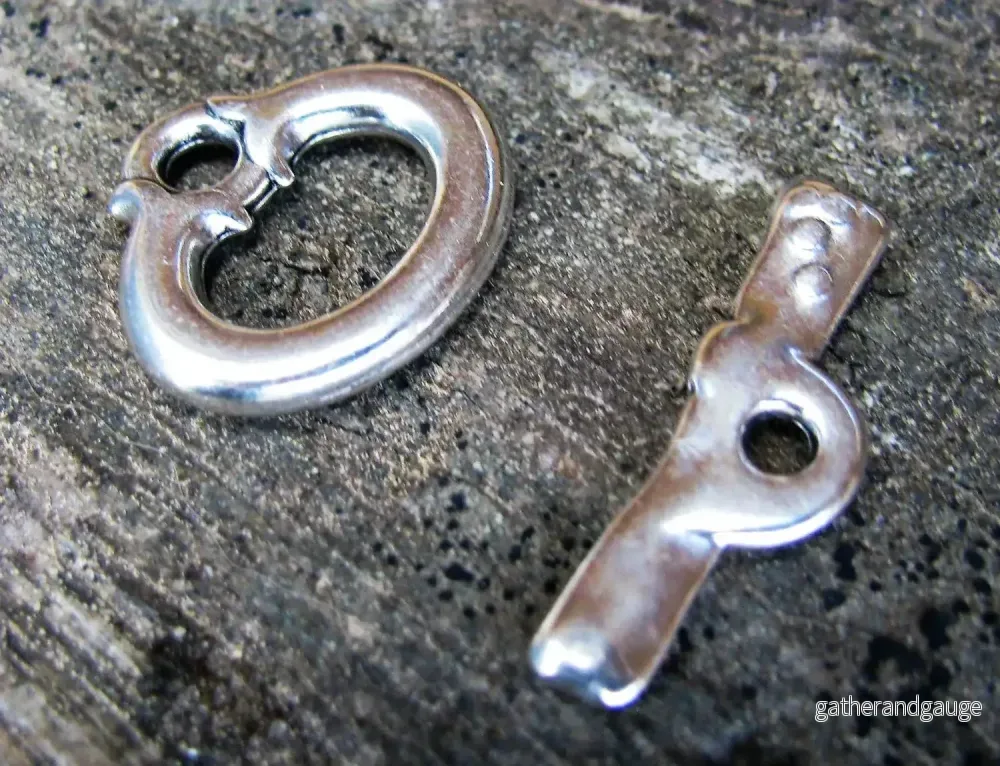 Stavlås Silverfärgat – Oval med prickar 1 set Stavlås Silverfärgat – Oval med prickar 1 set