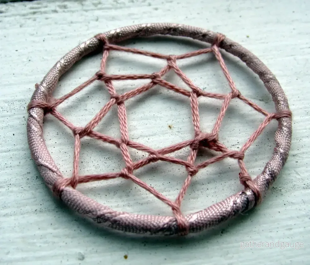 Hänge tyg - Drömfångare Rosa 45mm 1 styck - Bild 2
