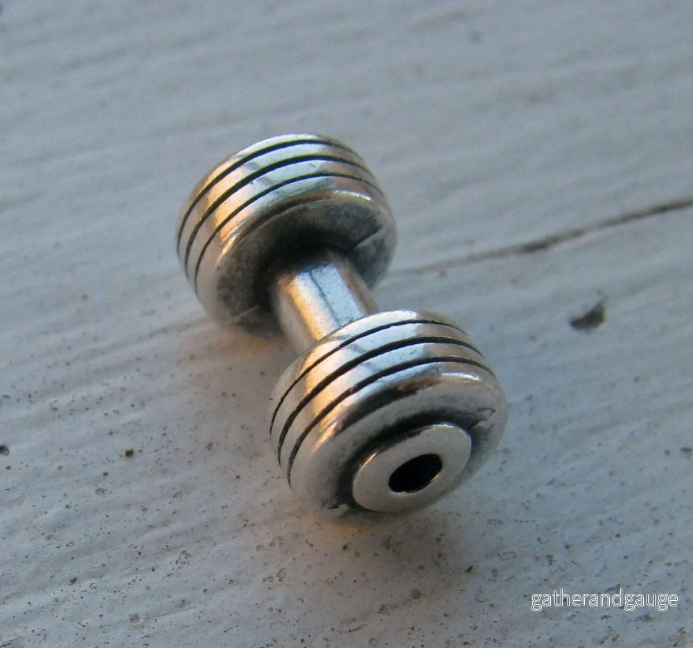 Mellandel silverfärgad – Hantel 13x8mm 1 styck