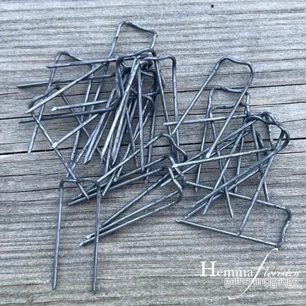 Klammer liten 10 x 30 mm ( 30 pack) Klammer liten 10 x 30 mm ( 30 pack)