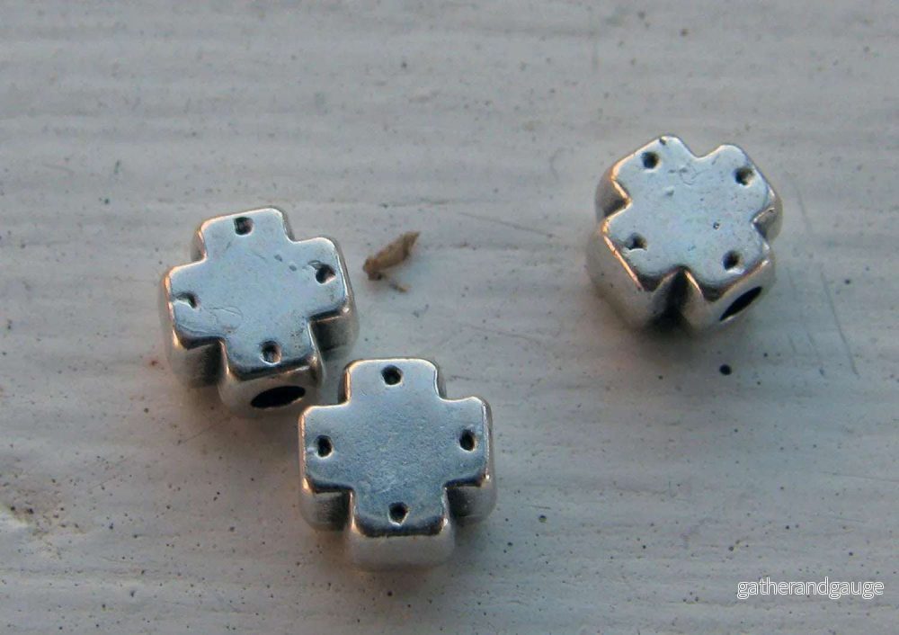 Mellandel Silverfärgad – Fyrkantskors 6,5mm, 3-pack