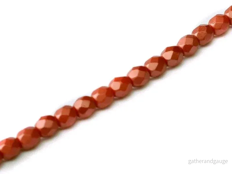 Tjeckiska Firepolish - Pastel Dark Coral 4 mm, 1 sträng