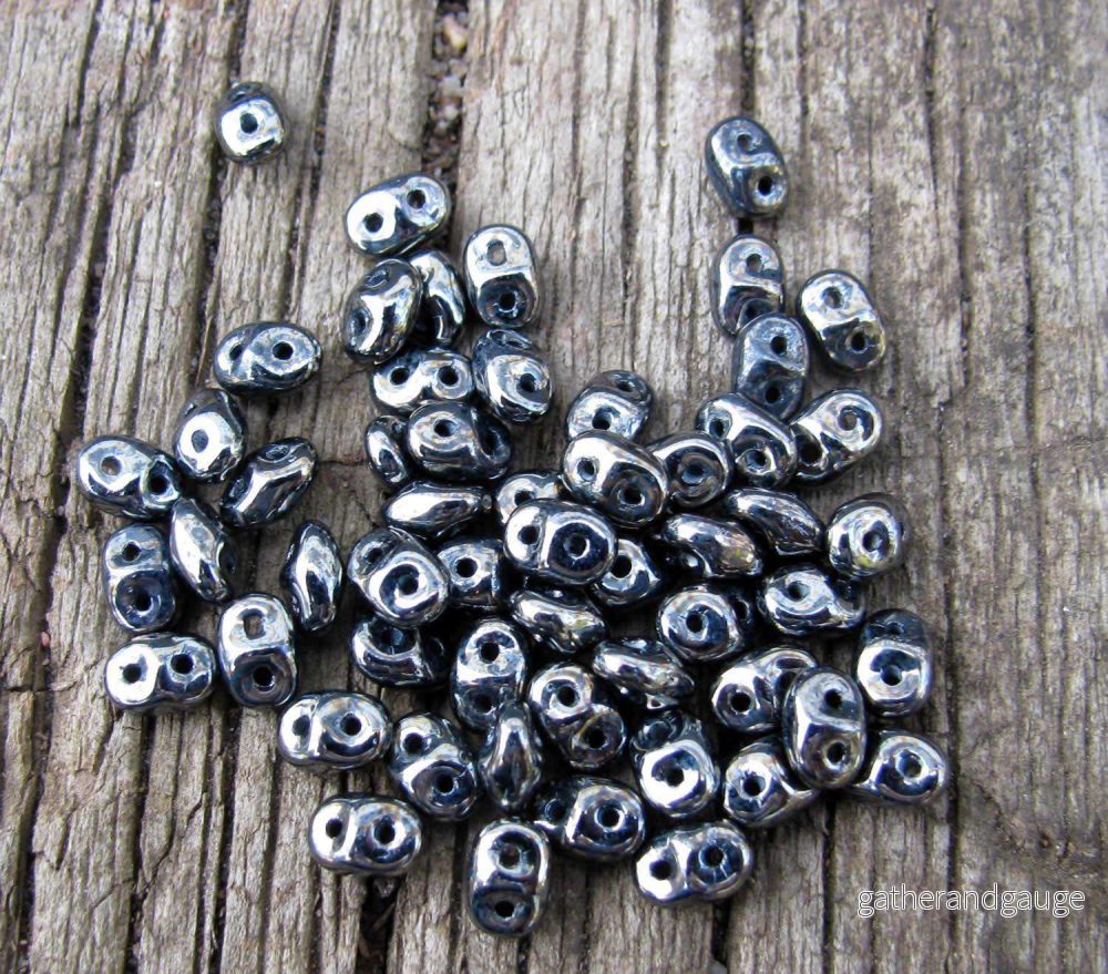 SuperDuo – Jet Hematite 10 gram