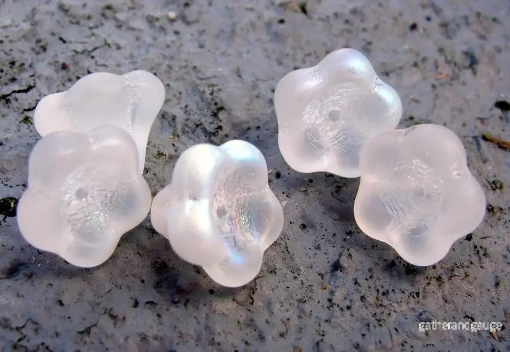 Tjeckiska änglakjolar/blommor - Crystal Matte AB, 11x13mm, 5-pack
