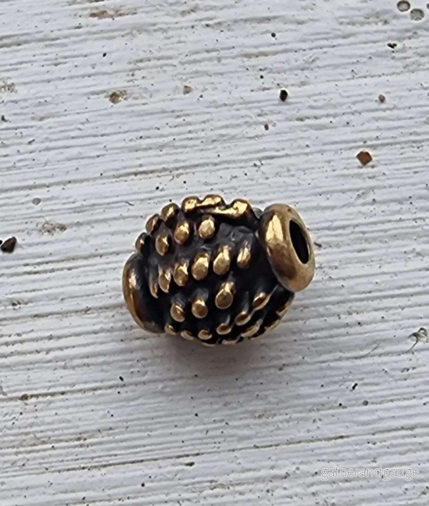 Mellandel Bronsfärgad – Tub Kotte 6x8mm 1 styck Mellandel Bronsfärgad – Tub Kotte 6x8mm 1 styck