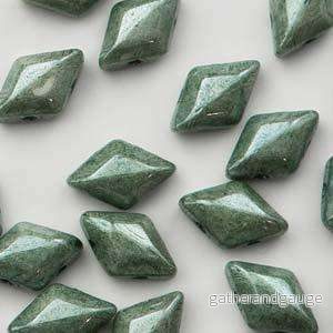 Matubo Gemduo – Chalk Green Luster 8x5mm, 10 gram Matubo Gemduo – Chalk Green Luster 8x5mm, 10 gram