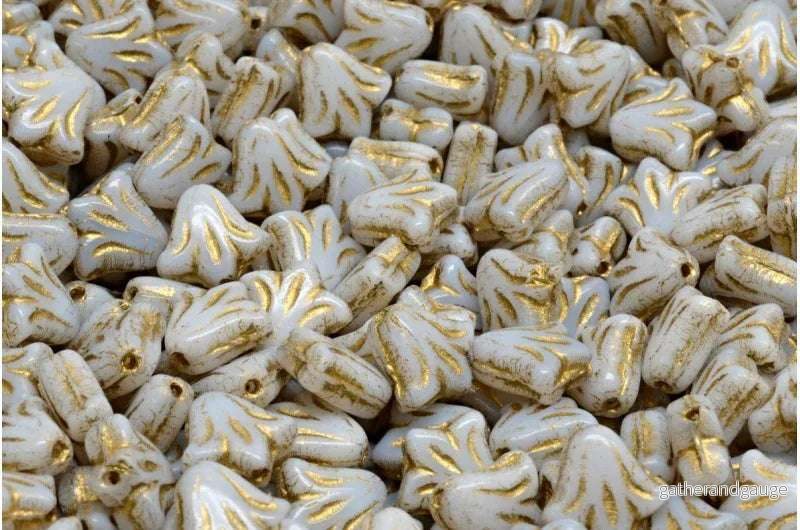 Lily Flower Bead - White / Gold 9mm, 20-pack