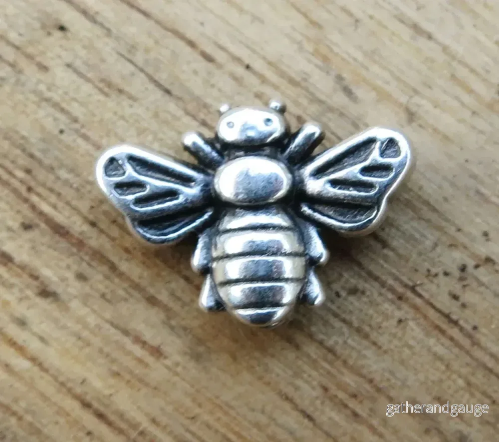 Mellandel Silverfärgad - Bi 12x9mm 1 Styck