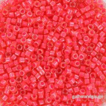 Miyuki Delica - Luminous Poppy Red 11/0, 5 gram