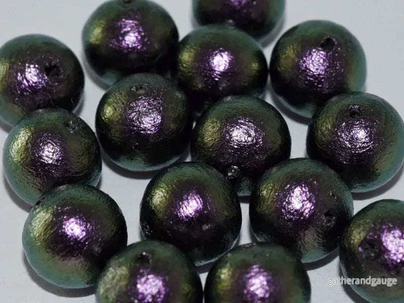 Miyuki Cotton Pearl - Green Black 12mm, 1 styck