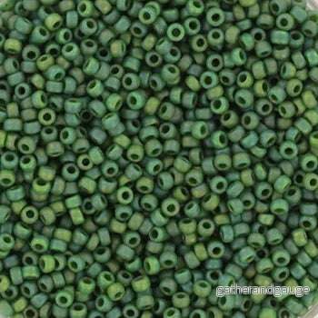 Miyuki Seede beads – Opaque Glazed Frosted Turtle Green 15/0, 10 gram
