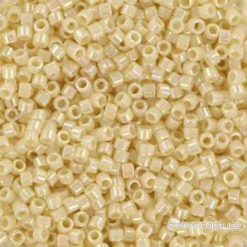 Miyuki Delica - Opaque Cream AB 11/0, 5 gram