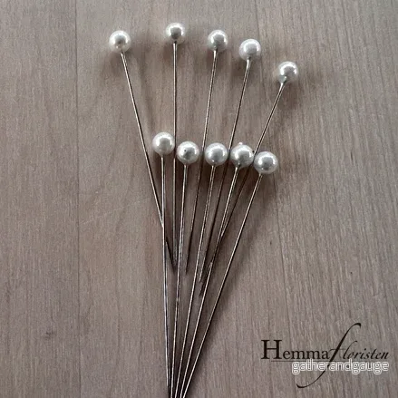 Nål m. vit pärla 10-pack D:6 mm