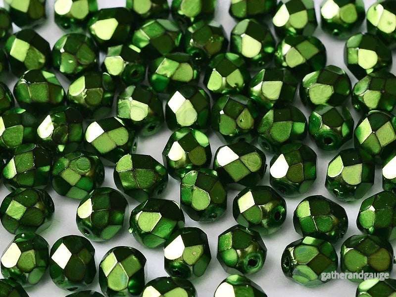 Tjeckiska Firepolish – Heavy Metal Green 6mm, 25-pack Tjeckiska Firepolish – Heavy Metal Green 6mm, 25-pack