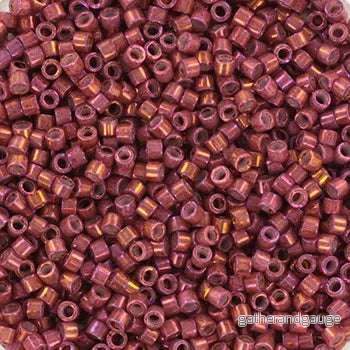 Miyuki Delica - Metallic Iris Rhubarb Gold 11/0, 5 gram