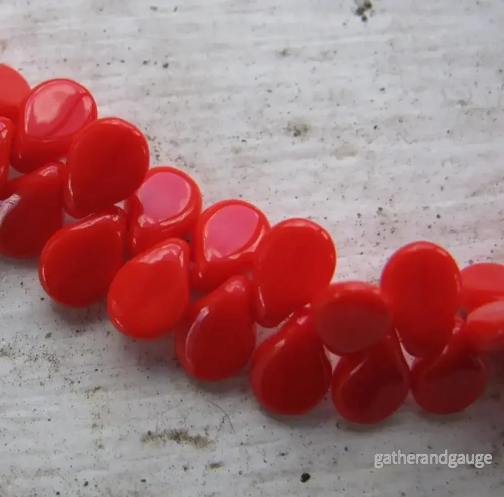 Preciosa Pip - Opaque Red, 60-pack