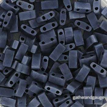 Miyuki Half Tila – Opaque Matte Gunmetal 5×2,5mm, 5 gram Miyuki Half Tila – Opaque Matte Gunmetal 5×2,5mm, 5 gram