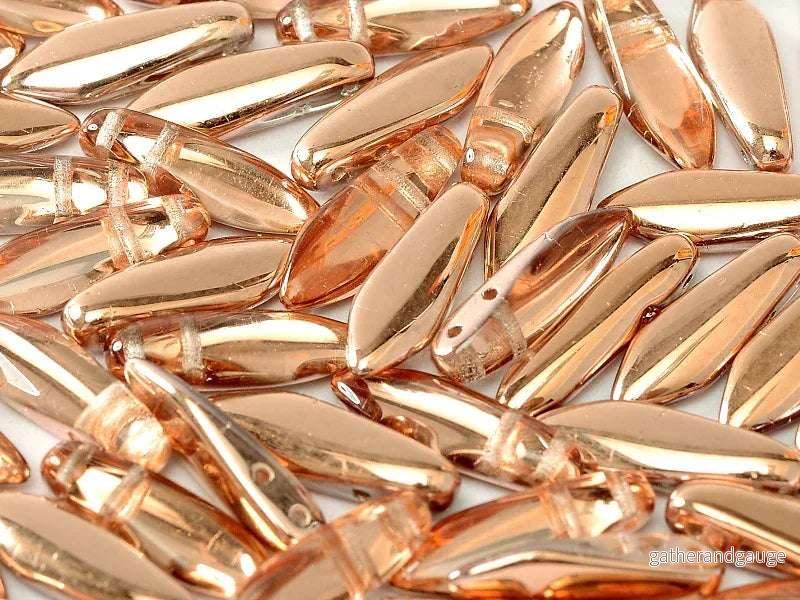 2-Hole Dagger – Crystal Capri Gold 5x16mm, 10-pack 2-Hole Dagger – Crystal Capri Gold 5x16mm, 10-pack