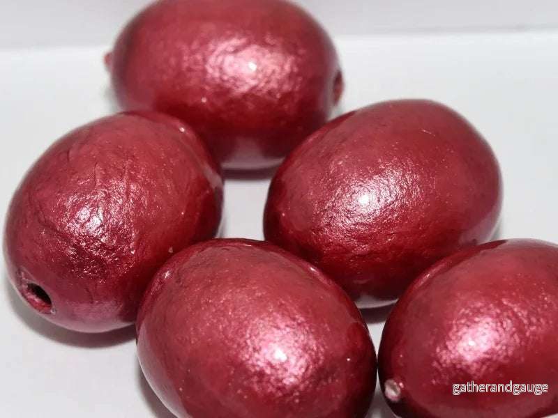 Paper Mache Beads – Bordeaux Oval 24x18mm, 1 styck Paper Mache Beads – Bordeaux Oval 24x18mm, 1 styck