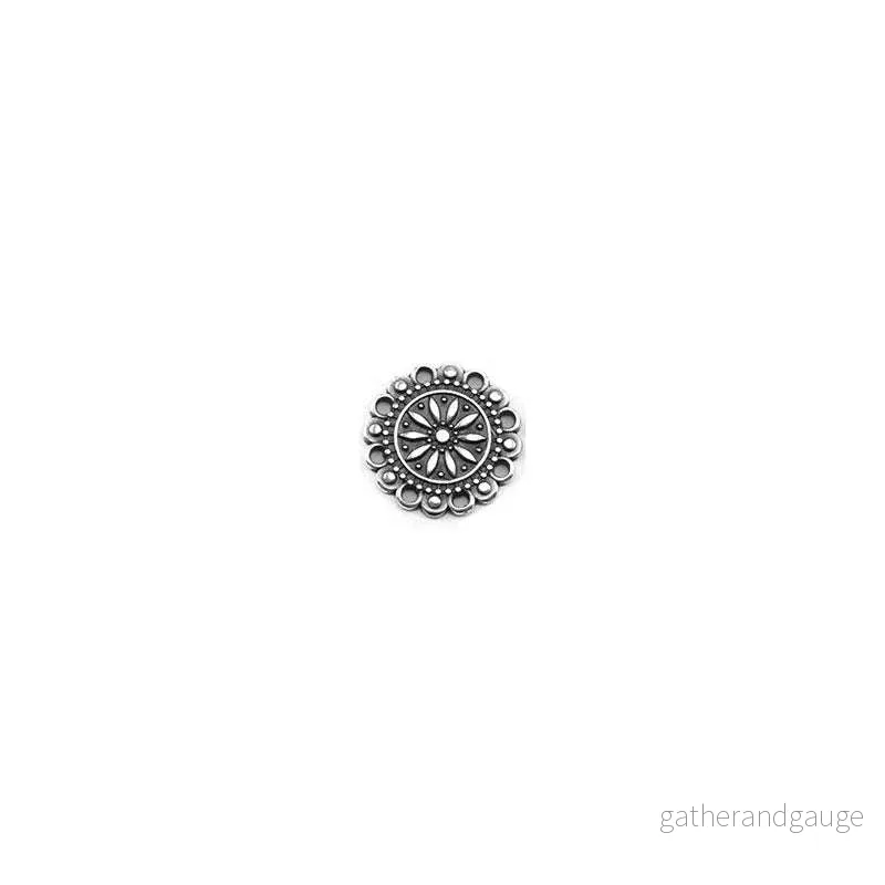 Connector Silverfärgad - Snirklig rund med blomma 20mm