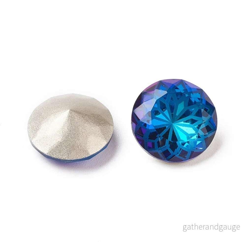Kinesisk strass - Rund med blomma Bermuda Blue 14mm 1 styck