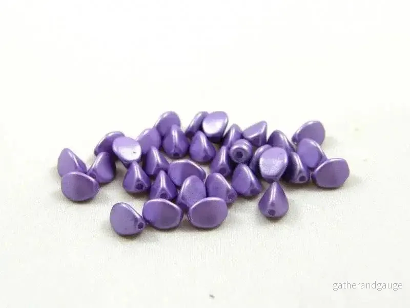 Pinch Bead – Pastel Lila 5mm, 50 pack Pinch Bead – Pastel Lila 5mm, 50 pack
