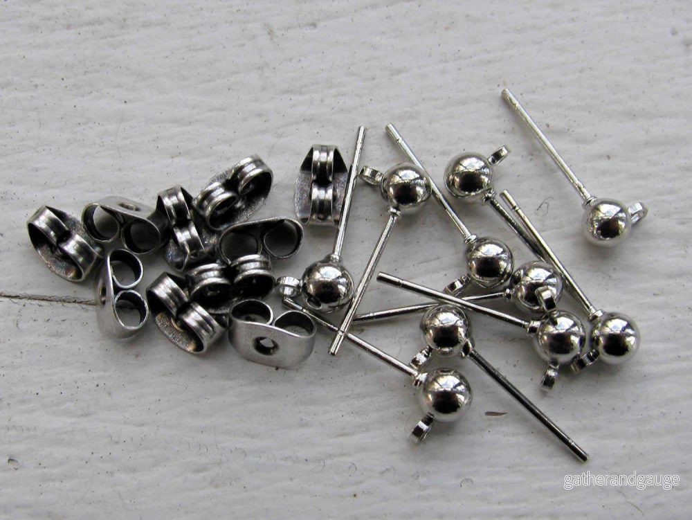 Örstickare Silverfärgad - Kula med Ögla, 4mm, 10-pack