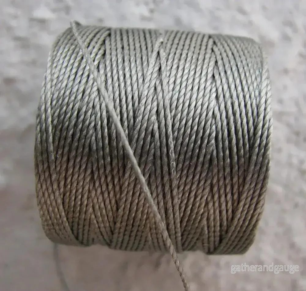 S-Lon bead cord - Gunmetal, 1 rulle - Bild 2