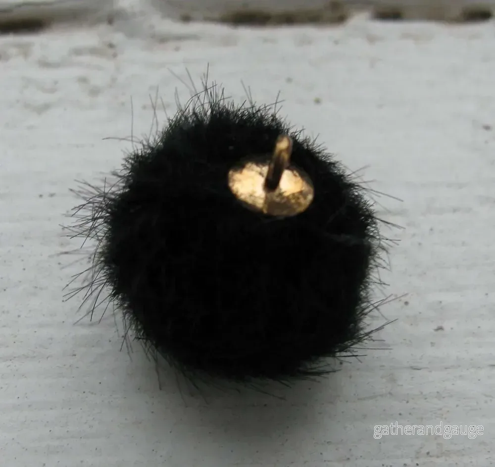 Hänge boll - Fuskpäls Svart 15mm 1 styck