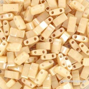 Miyuki Half Tila – Ceylon ligt caramel 5×2,5mm 5gram Miyuki Half Tila – Ceylon ligt caramel 5×2,5mm 5gram