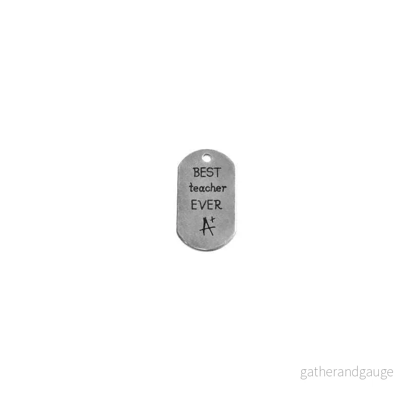 Dogtag Silverfärgad -Beat teatcher 37x20 mm 1 styck