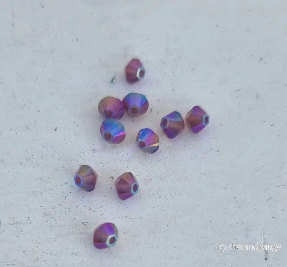 Swarovski Crystals Bicone 5328 – Cyclamen Opal 2X Shimmer 3mm, 10-pack Swarovski Crystals Bicone 5328 – Cyclamen Opal 2X Shimmer 3mm, 10-pack