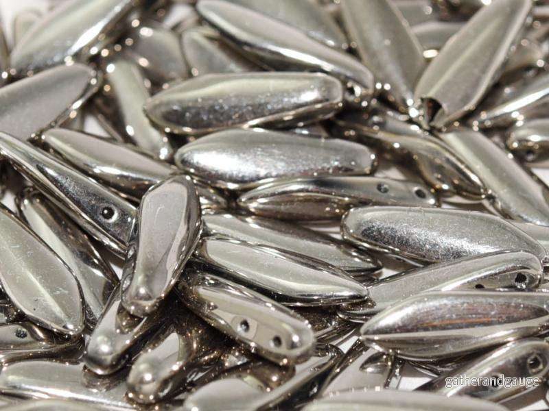 2-Hole Dagger – Crystal Argentic Full 5x16mm, 10-pack 2-Hole Dagger – Crystal Argentic Full 5x16mm, 10-pack