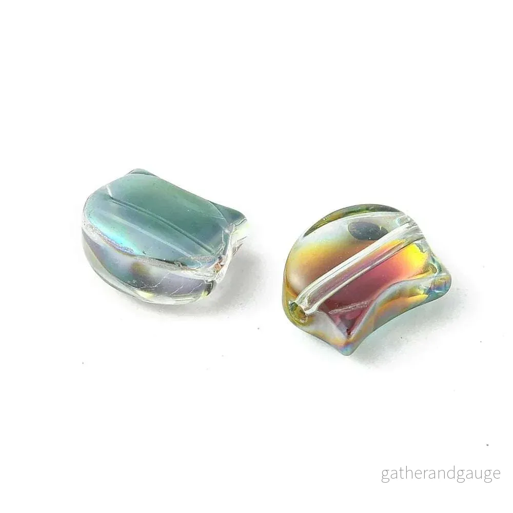 Glaspärlor – Katthuvud Grönolja 8x10mm 1 styck Glaspärlor – Katthuvud Grönolja 8x10mm 1 styck