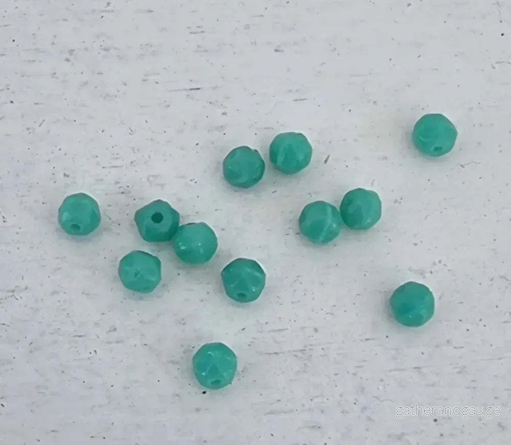 Tjeckiska English Cut – Turquoise Green 3 mm, 50-pack Tjeckiska English Cut – Turquoise Green 3 mm, 50-pack