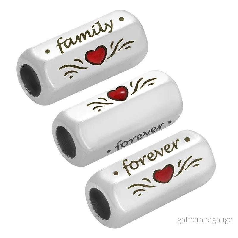 Mellandel Silverpläterad – Tub med Text ’Family Forever’ 8x19mm 1 styck Mellandel Silverpläterad – Tub med Text ’Family Forever’ 8x19mm 1 styck