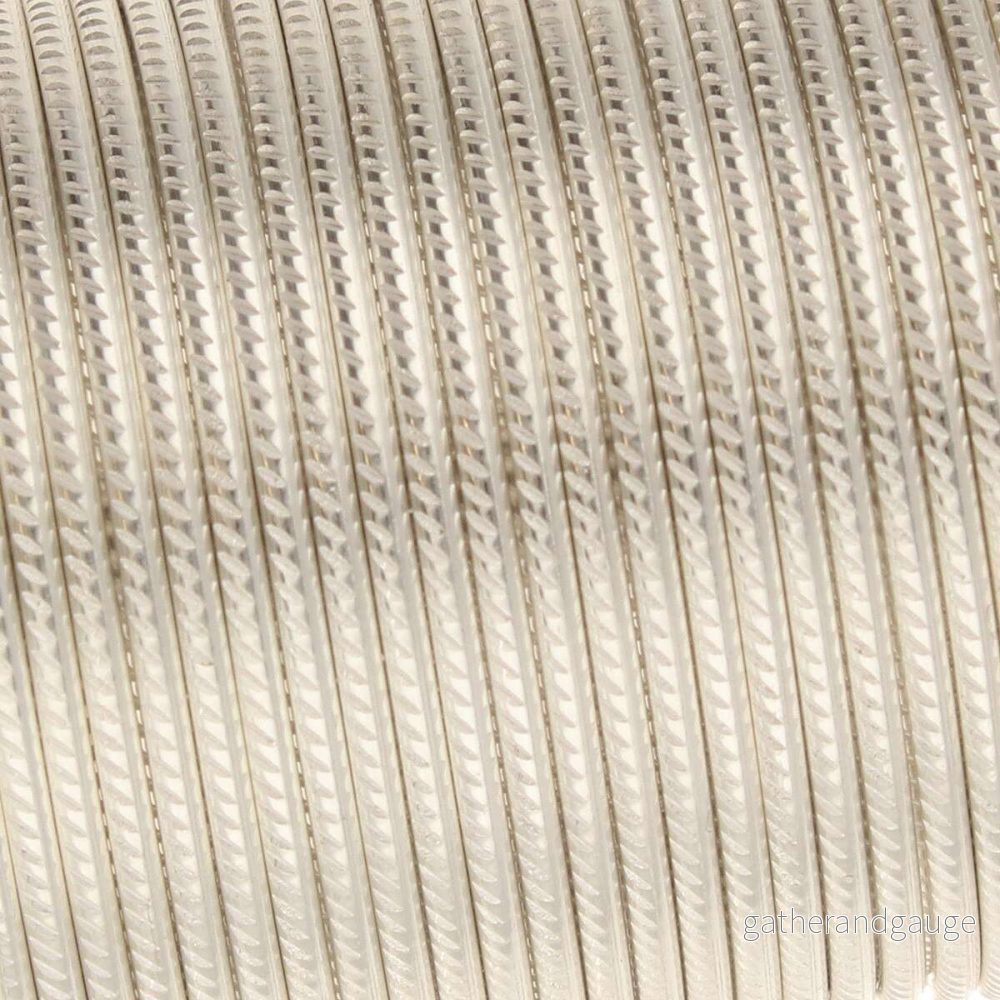 Wire Elements 20 Ga - Silverfärgad halvrund med Trail motiv Non Tarnish, 1 rulle - Bild 2